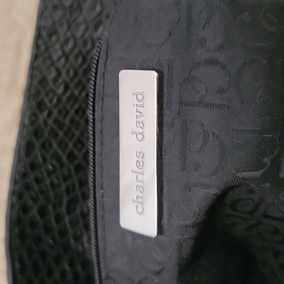 Authentic Charles David Handbag - Picture 6 of 6